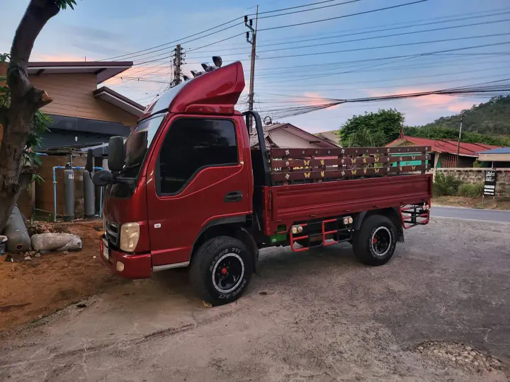 Isuzu ELF
