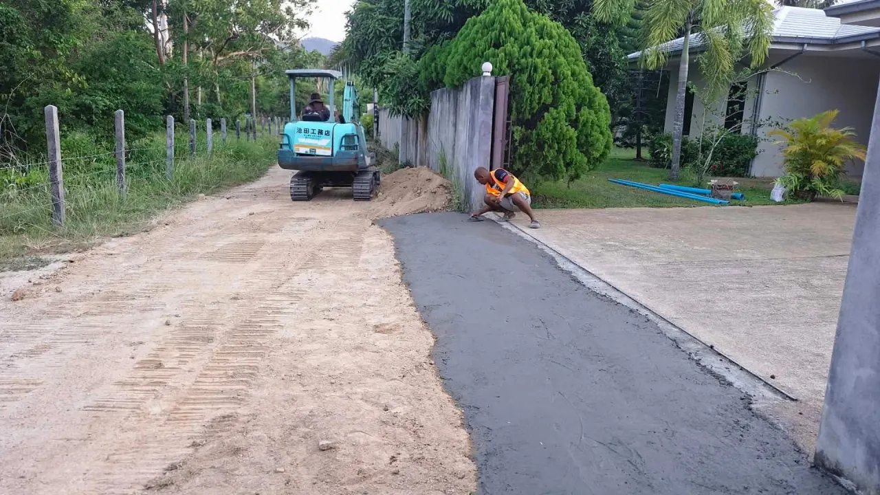 Septic tank, tree removal and driveway concreting in Maenam