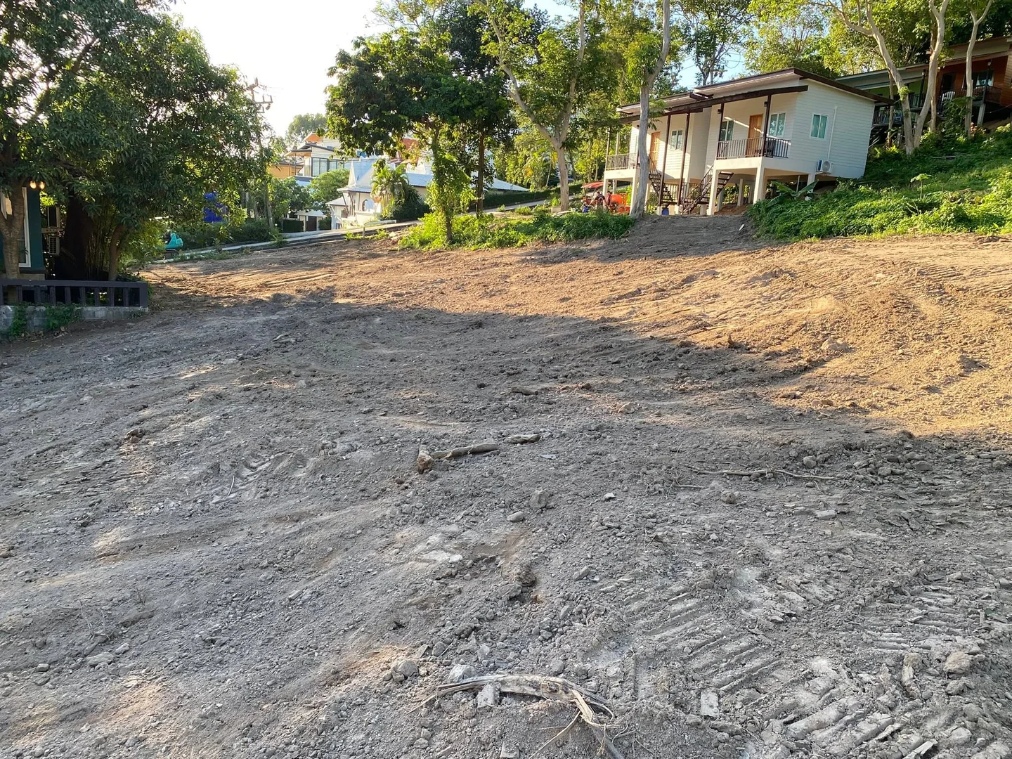 Final result - clean, level plot in Bo Put ready for construction