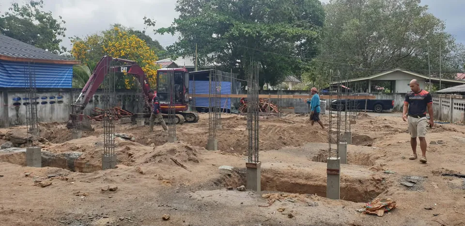Excavator rental on Koh Samui